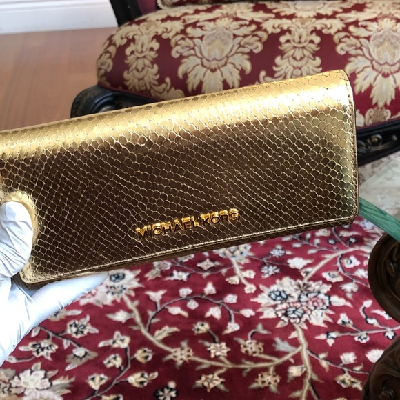 Authentic Michael kors Adele LG satchel&wallet set - Picture 2 of 8